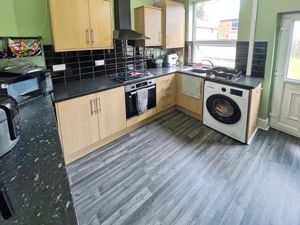 Kitchen- click for photo gallery